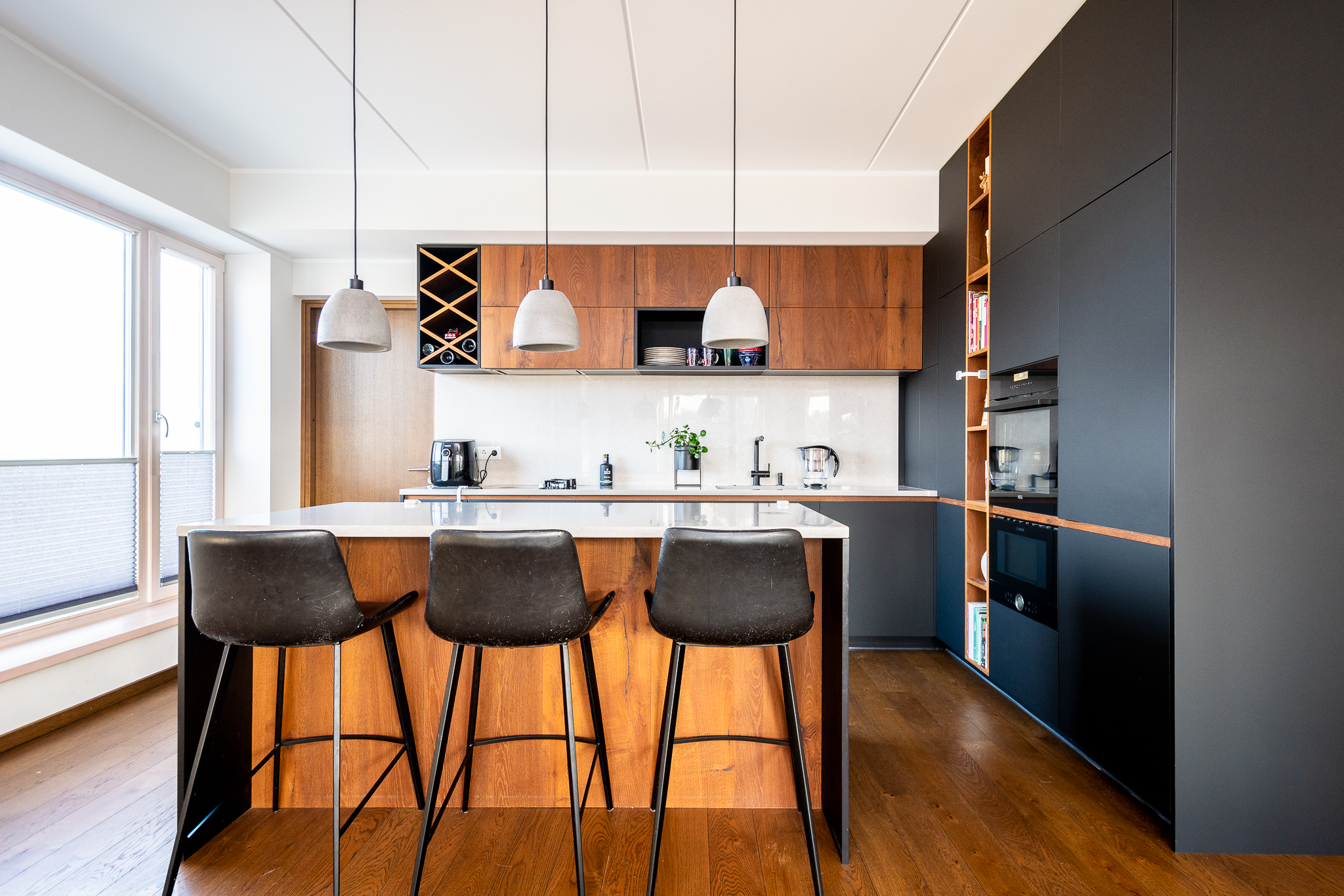 Walnut Noir